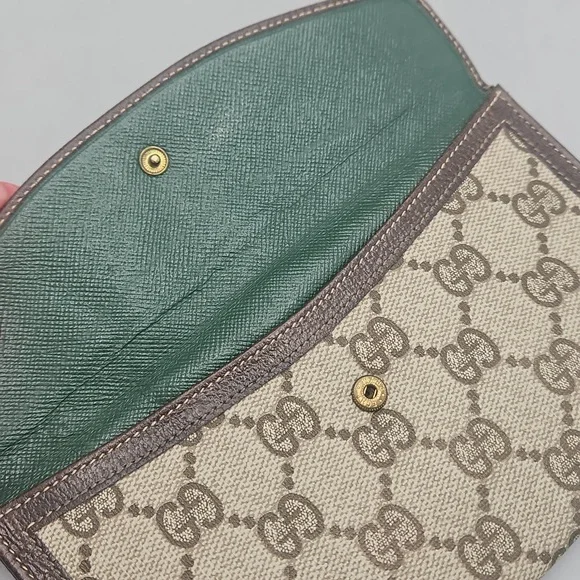 GUCCI - Old Gucci Bifold Long Wallet in Brown & Tan - Vintage Monogram Logo - Picture 4 of 16